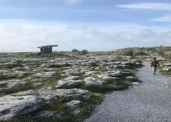 アパート New Near Lahinch, Doolin & Cliffs Of Moher ラヒンチ