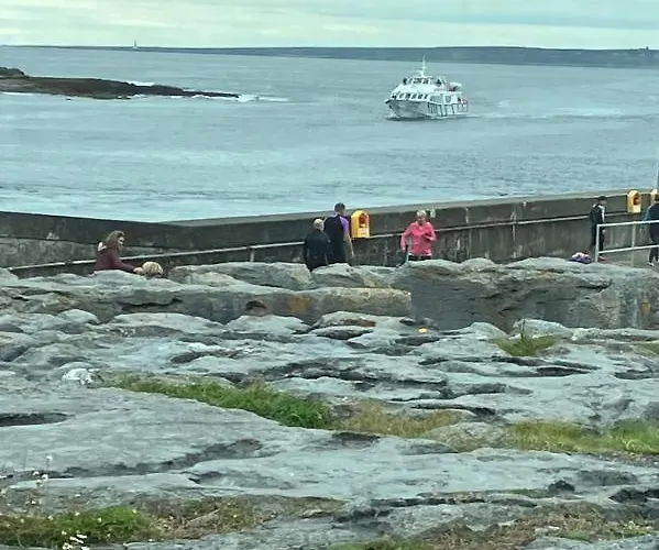 アパート New Near Lahinch, Doolin & Cliffs Of Moher *